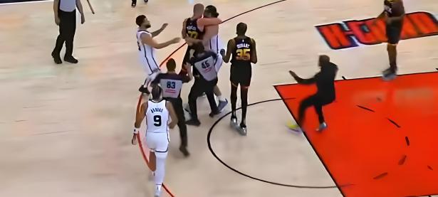 九游网址-包含火箭大胜对手，哈登状态回暖令人刮目相看的词条