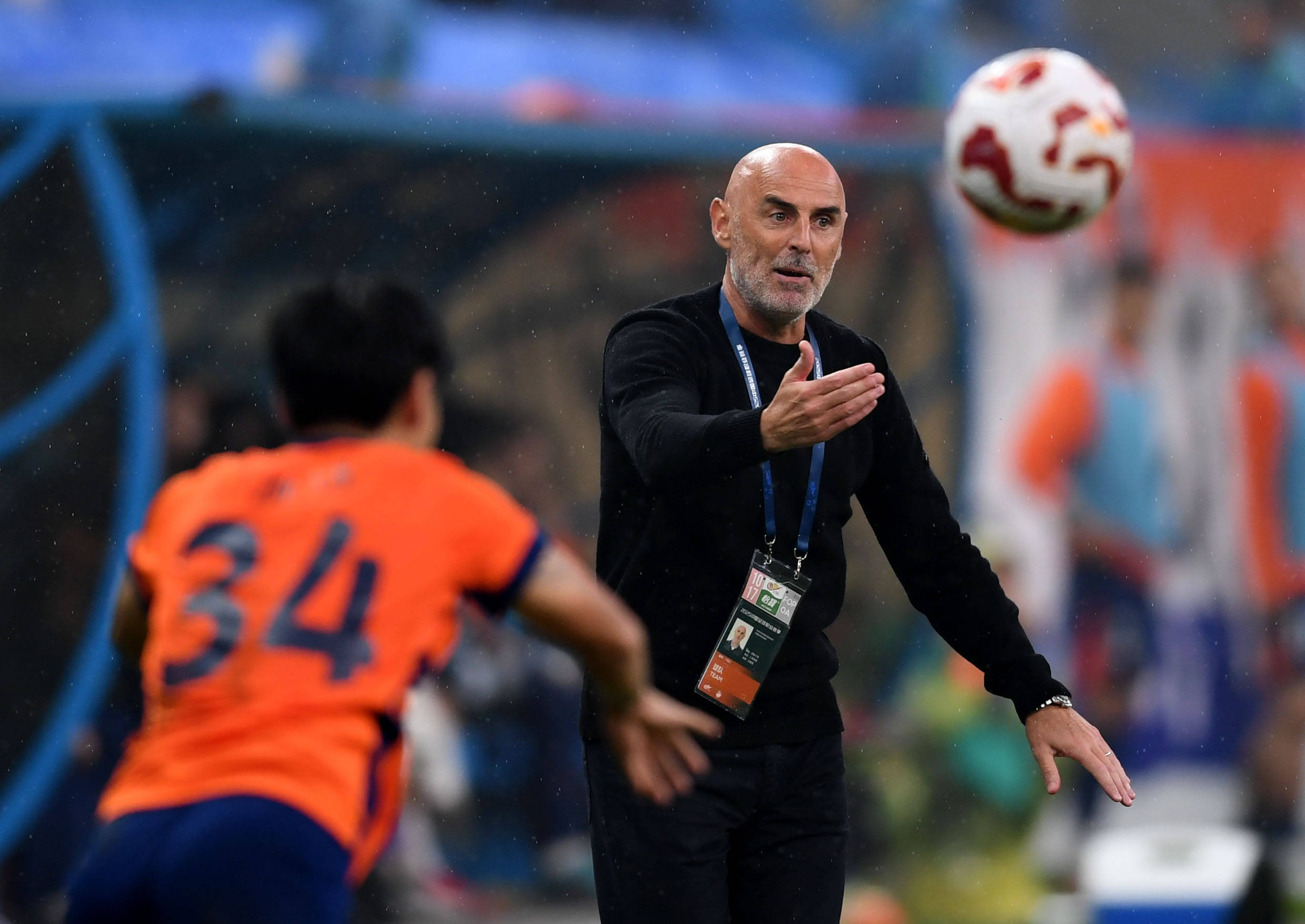 上海海港取胜晋级国际足球赛事比赛 上海海港取胜晋级国际足球赛事比赛